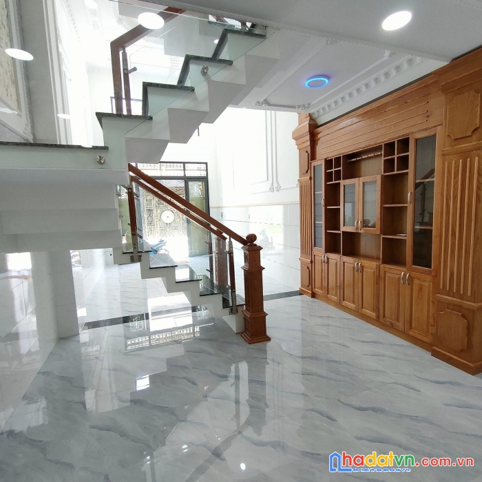Bán nhà 3 tỷ nguyễn kiệm phường 3- đủ công năng - hợp gia đình  5người