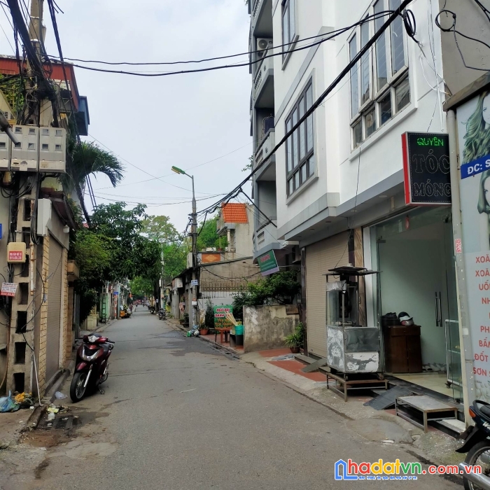 Bán nhà vị trí trung tâm việt hưng - kinh doanh cực đỉnh - ngõ thông ô tô tránh