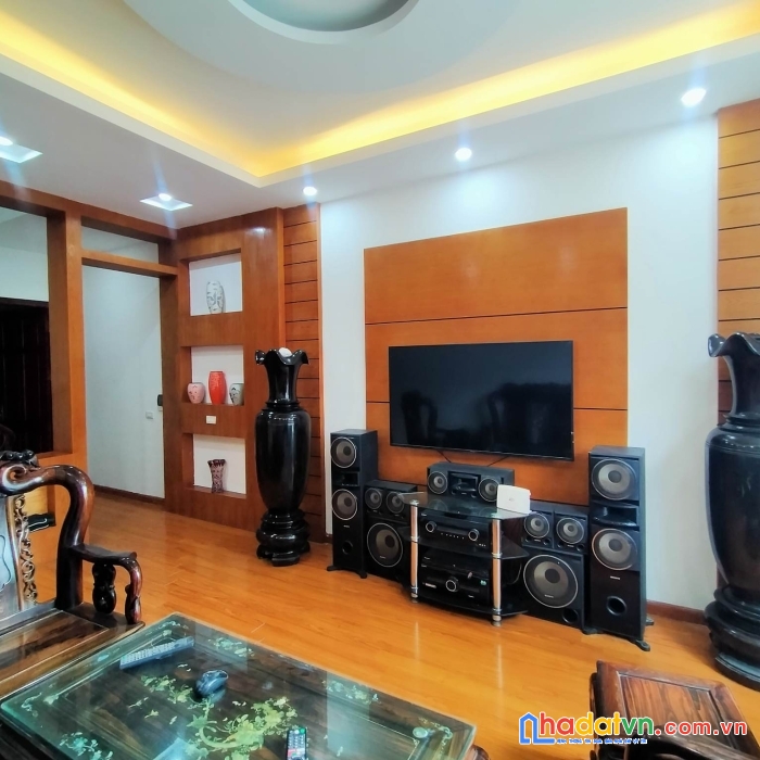 Bán nhà vị trí trung tâm việt hưng - kinh doanh cực đỉnh - ngõ thông ô tô tránh