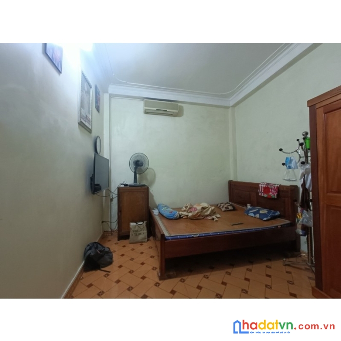 Bán nhà nguyễn trãi thanh xuân 46m 4 tầng 4 ngủ gần phố ở ngay tặng full nội thất nhỉnh 4 tỷ lh