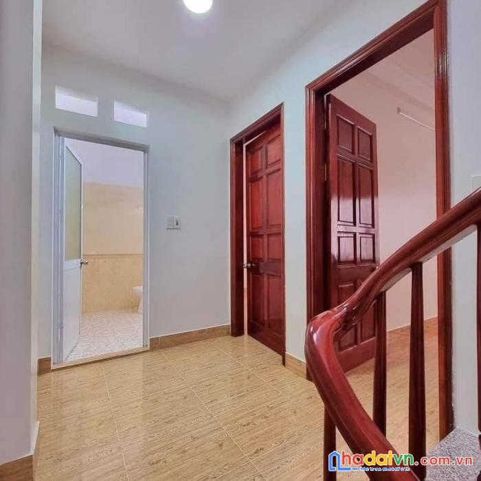 Chính chủ bán nhà mặt phố giáp bát 64m x 5 tầng, ô tô tránh, kd. 11.3 tỷ.