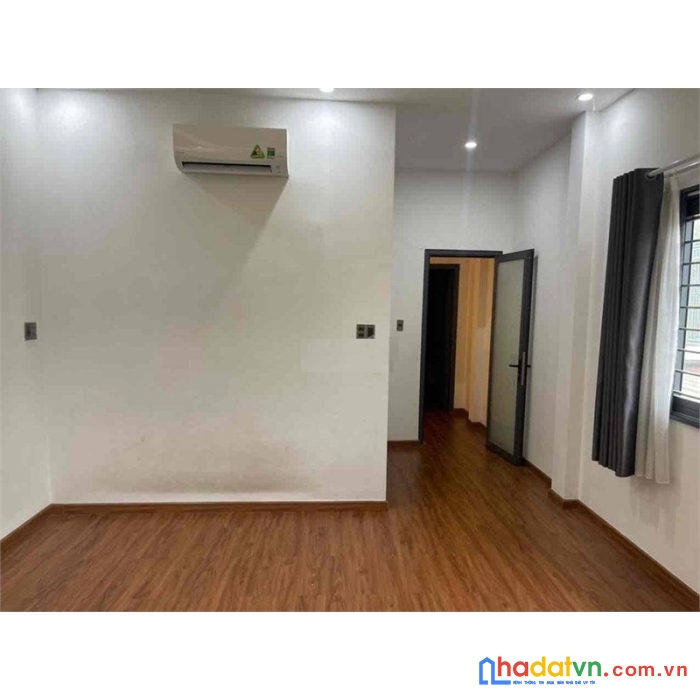 Nguyên căn mặt tiền đường số 13, lý phục man, p.bình thuận