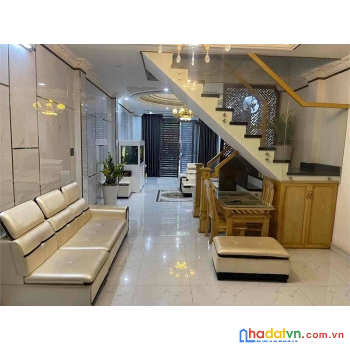 Nguyên căn mặt tiền đường số 13, lý phục man, p.bình thuận