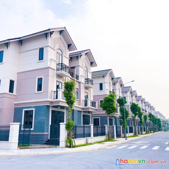 Biệt thự sân vườn 135m2 cách hà nội chỉ 12km giá chỉ từ 6,5 tỷ