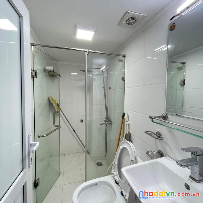 Qúa đỉnh, nhà thanh bình mỗ lao, dân xây 6 tầng đẹp, 2 mặt thoáng, 42m giá chào 4.65 tỷ