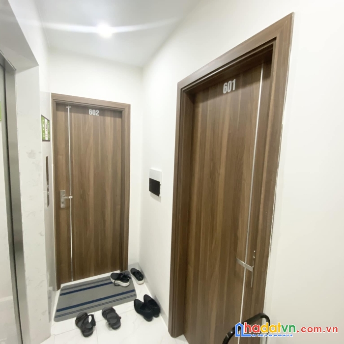 Bán căn hộ chung cư cao cấp  view hồ hoàng cầu - 3 ngủ cực thoáng - 105m - tầng trung - nhỉnh 8 tỷ