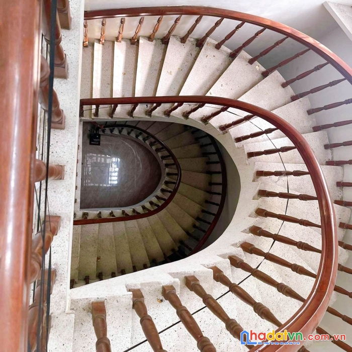 Nhà bán cmt8 cv lê thị riêng hxh 7m, 100m2 , 3tầng btct, ở + kd 12.8 tỷ