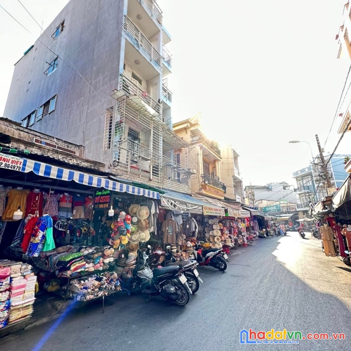 Bán 2 ngôi nhà mặt tiền chợ căn cứ 26 gò vấp  có thu nhập 70 triệu/1 tháng