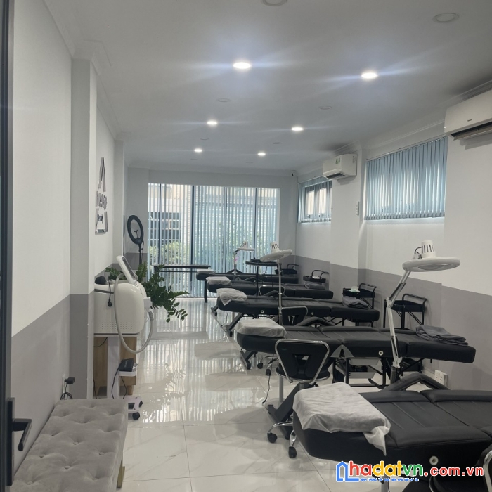 Chính chủ bán nhà hxh lê văn sỹ, phường 12, quận 3. dtsd 300m². 5 tầng. giá 14,7 tỷ