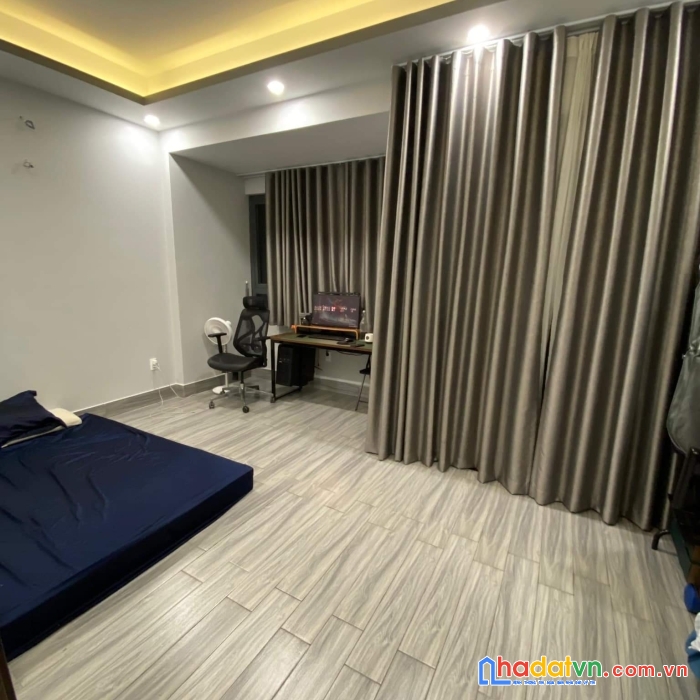 Định cư nên bán gấp nhà siêu đẹp, ô tô ngủ trong nhà, ngang 5m, 4 tầng, 4pn, 4wc, kdc đồng bộ