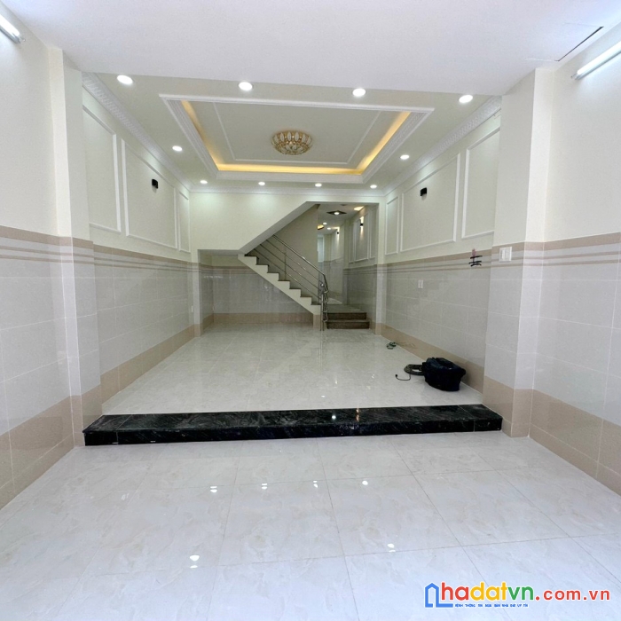 Nhà mới hẻm ô tô âu dương lân 4x15m p3 q8 - giá 6.2 tỷ