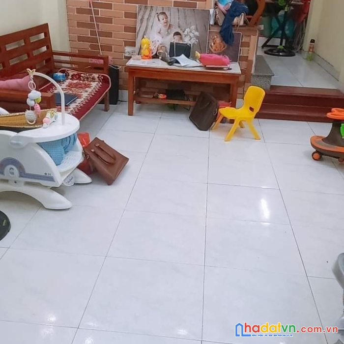 Ô tô đỗ cửa, mặt ngõ thông, nông, thẳng, 40m2, 4 tầng 5 ngủ chỉ 3,2 tỷ cầu bươu, cầu tó, thanh trì