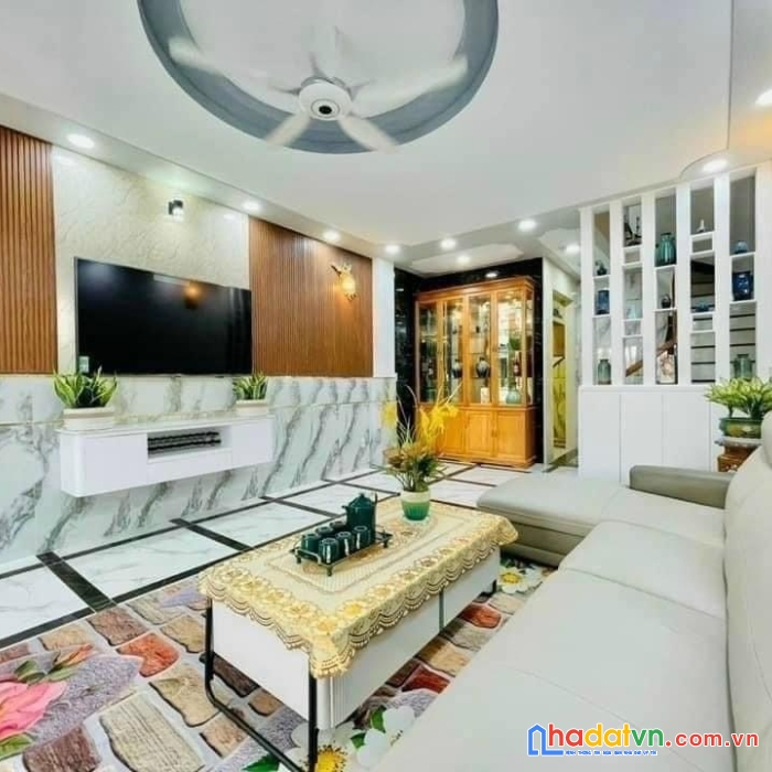 Siêu phẩm phú nhuận, lê văn sỹ, 10m hxh đua, trước nhà 2.9m, ngang 4.6m, 75m2, 7.5 tỷ