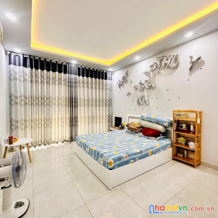 Siêu phẩm phú nhuận, lê văn sỹ, 10m hxh đua, trước nhà 2.9m, ngang 4.6m, 75m2, 7.5 tỷ