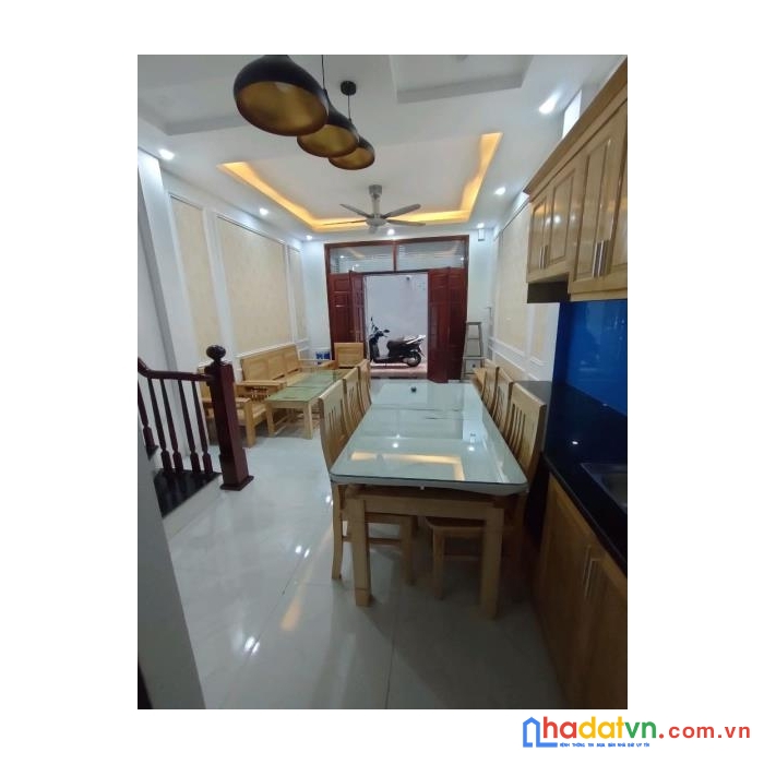 Bán nhà đẹp đường láng, 32m2, 5 tầng, đống đa, nhỉnh 4,28 tỷ