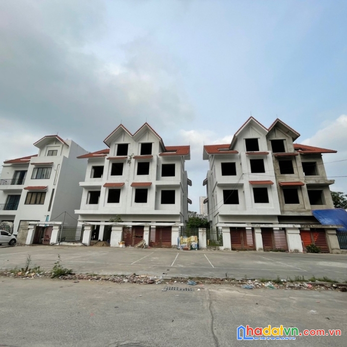 Bán biệt thự mỹ đình 202m2, 4t, 20 tỷ, ô tô đỗ, chủ cần bán gấp