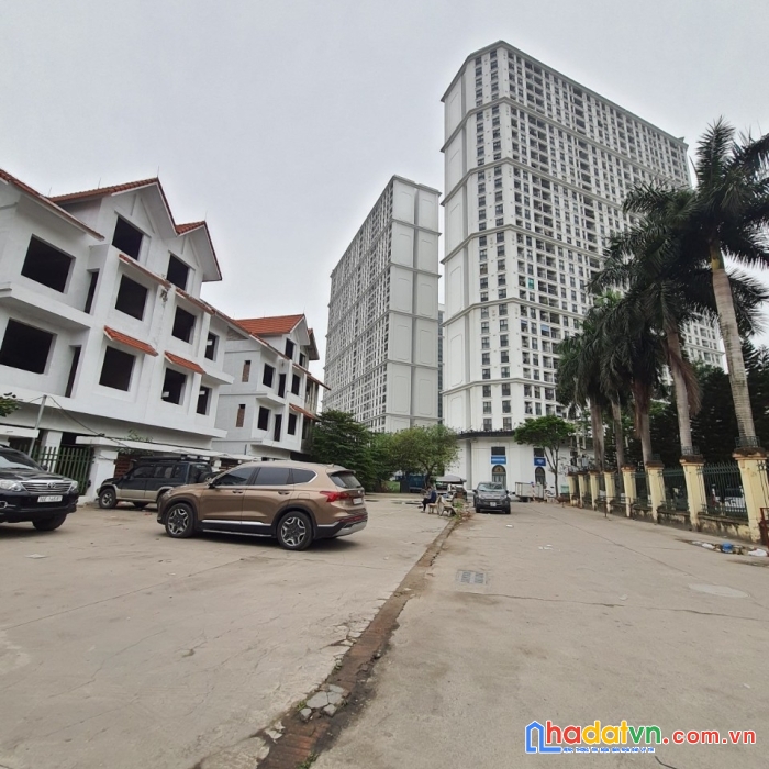 Bán biệt thự mỹ đình 202m2, 4t, 20 tỷ, ô tô đỗ, chủ cần bán gấp