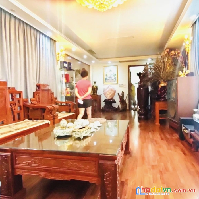 Bán nhà đội cấn, ba đình, hai thoáng, sát ô tô, 75m2 5t mt5m, giá 7.1 tỷ,