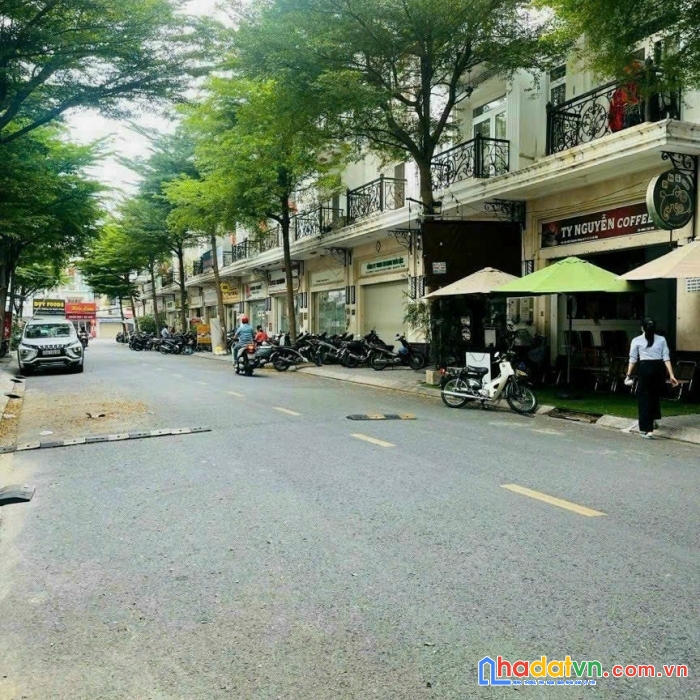 Kẹt tièn bán gấo trước mặt khu city land gò vấp giá 14,5 tỷ rẻ nhất khu vực