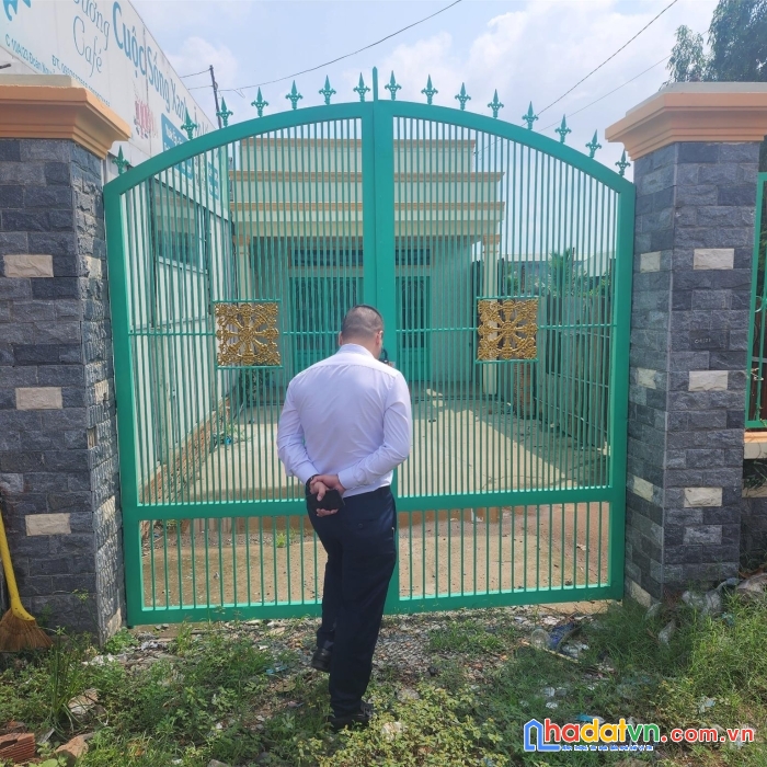 Chính chủ cần bán gấp căn nhà mặt tiền đường đoàn nguyễn tuấn, bình chánh