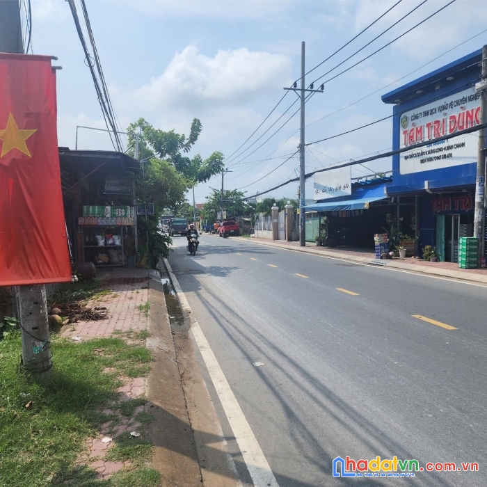 Chính chủ cần bán gấp căn nhà mặt tiền đường đoàn nguyễn tuấn, bình chánh