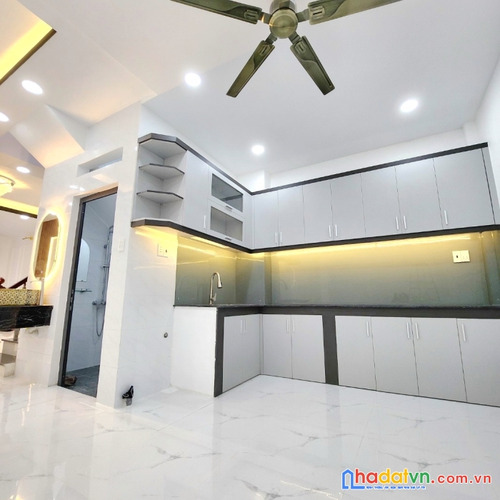 Nhà 2 tầng hẻm 314 âu dương lân p3