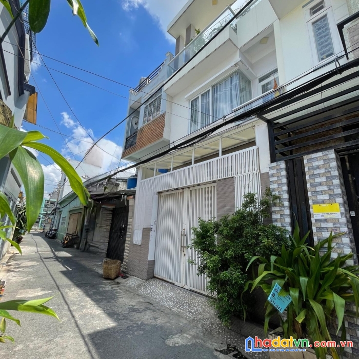 Ngộp bank 7 tỷ bán gấp nhà 4 tầng, 80m2, ngang bề thế 5m, lũy bán bích , tân phú.