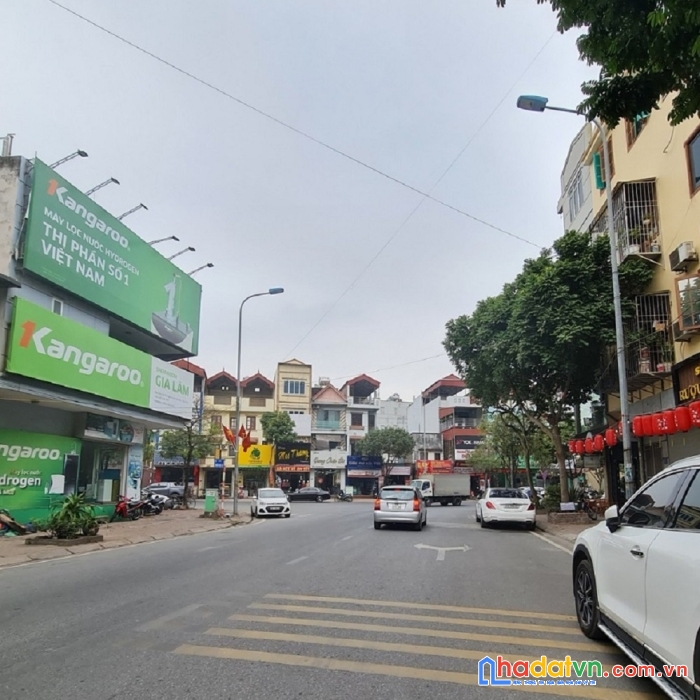 Đất phố kinh doanh sầm uất tại trâu quỳ, gia lâm. 185m2, mt 12m, đường 15m. lh 0398381708.