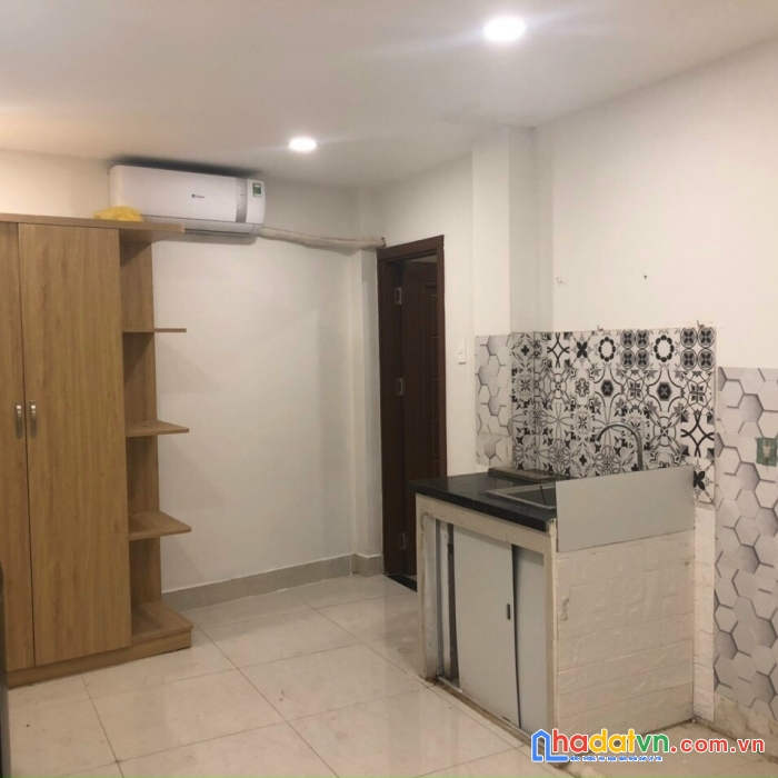 Bán chdv lê lai, p3, gò vấp. hẻm xe hơi, đang kín phòng. 7,4 tỷ.