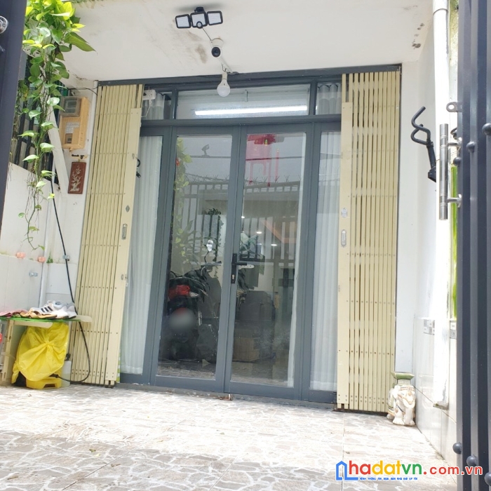 Nhà mới ( 3x16m, nh 3.7m) 2 tầng sát đường hưng phú p8q8