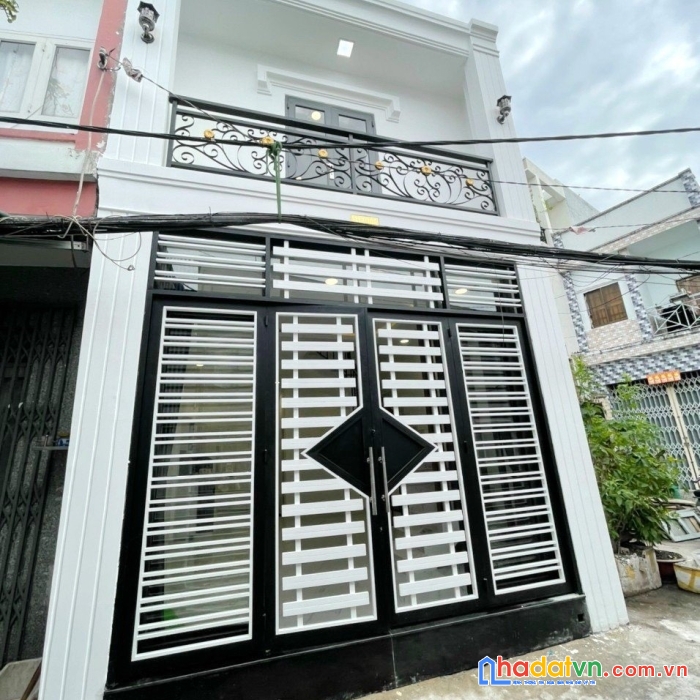 Nhà mới 2 tầng âu dương lân phường 3 quận 8 - giá 4 tỷ 2