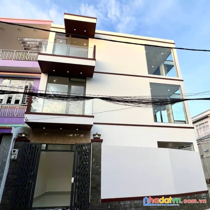 Nhà bán gấp đường 11, 66mz, 3 tầng, 4.5mx 16m, 7.6 tỷ, bình thọ thủ đức .