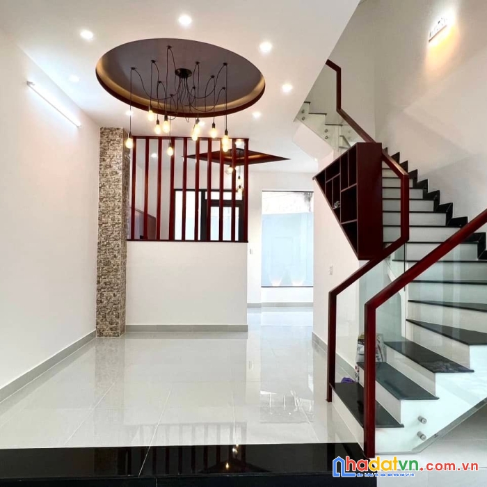 Nhà bán gấp đường 11, 66mz, 3 tầng, 4.5mx 16m, 7.6 tỷ, bình thọ thủ đức .