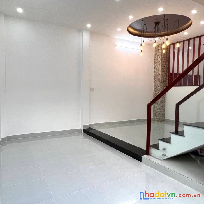 Nhà bán gấp đường 11, 66mz, 3 tầng, 4.5mx 16m, 7.6 tỷ, bình thọ thủ đức .