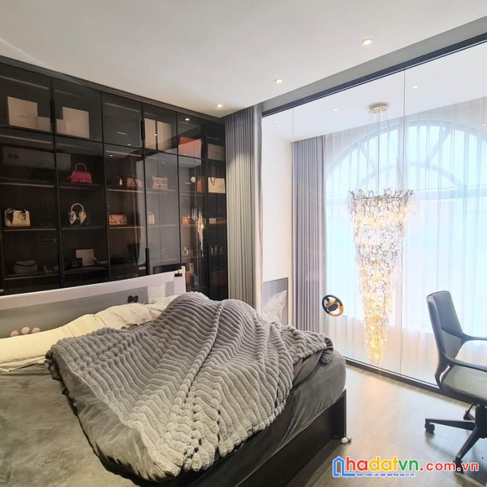 P/lô ô tô tránh, kiều mai, 45 chỗ đỗ cửa, tặng full nội thất, 52m2, giá 9.8 tỷ