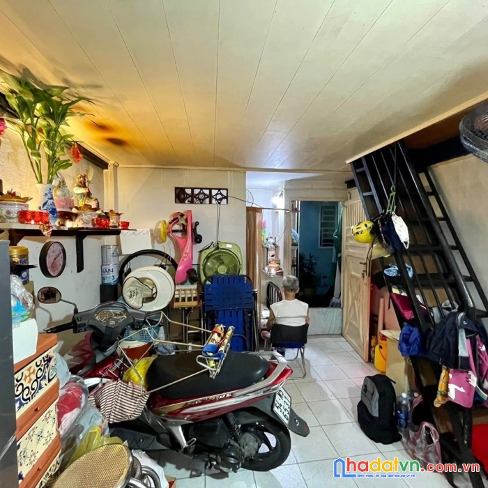 Chỉ cần 2 tỷ có nhà âu cơ trung tâm quận 11n- 2 tầng - 17m2