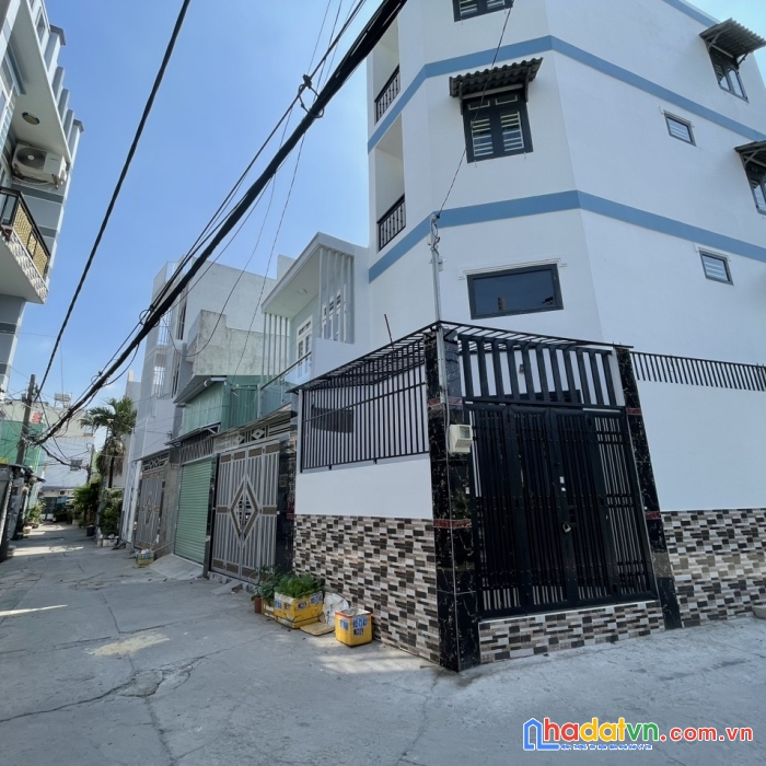 Hẻm xe hơi quay đầu - lê văn khương quận 12, 110m2, ngang 5m hiếm, nhà c4 tiện xây mới. hơn 4 tỷ.