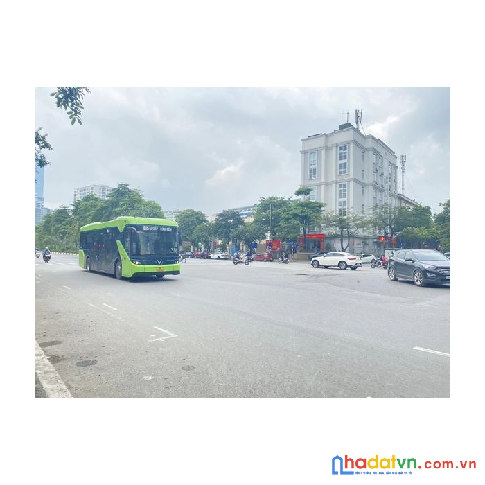 Bán đất phố văn cao, ba đình, 125m2 mt8m, giá 9.5 tỷ, gần phố