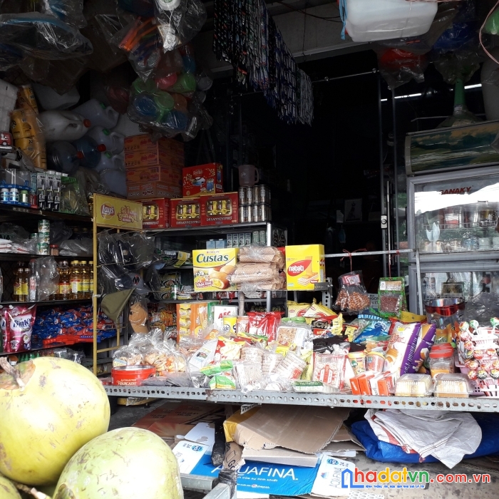 Cần sang lại tiệm tạp hóa mặt tiền dt 741. lh: 0378801070