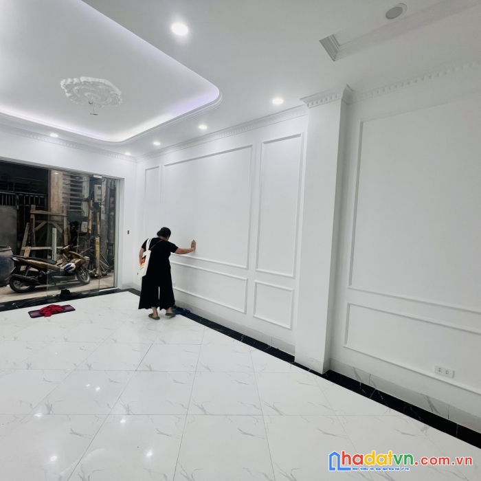 Bán nhà chợ hoàng mai  37m2 3 ngủ ô tô  gần chỉ 3 tỷ 3.