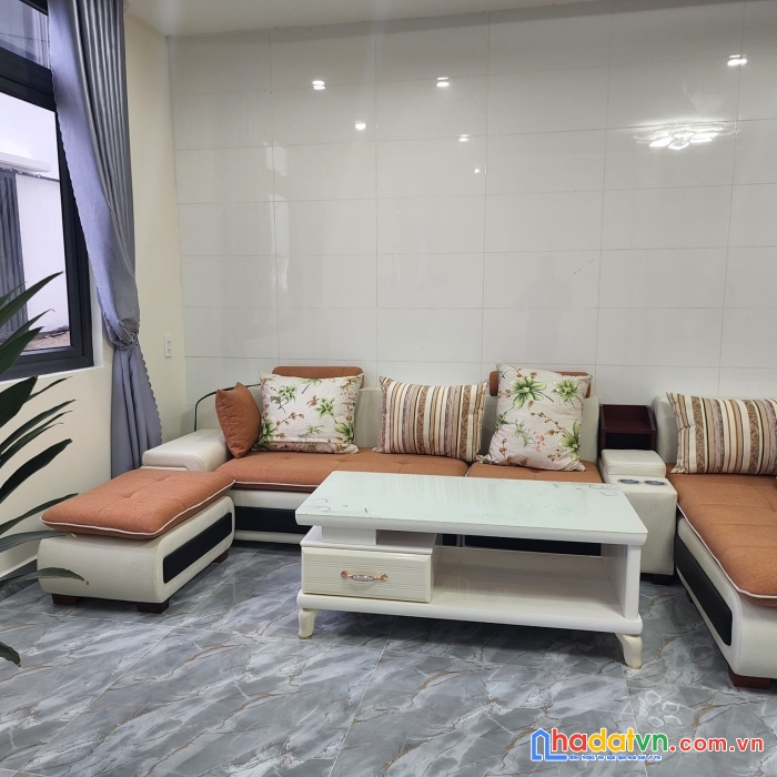 ( nhà đẹp đây ) bán gấp nhà đẹp mới xây đường hồ xuân hương, đà lạt giá chỉ 4.9 tỷ