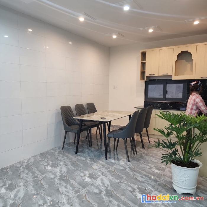 ( nhà đẹp đây ) bán gấp nhà đẹp mới xây đường hồ xuân hương, đà lạt giá chỉ 4.9 tỷ