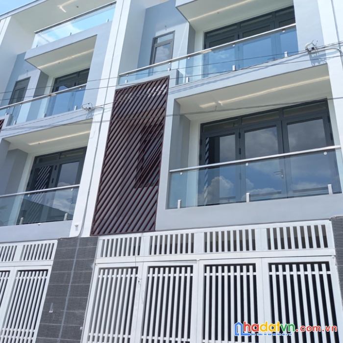 bán 2 căn nhà xây mới ngộp bank hẻm 6m vườn lài phường ap.đông quận 12 chỉ 4.99 tỷ