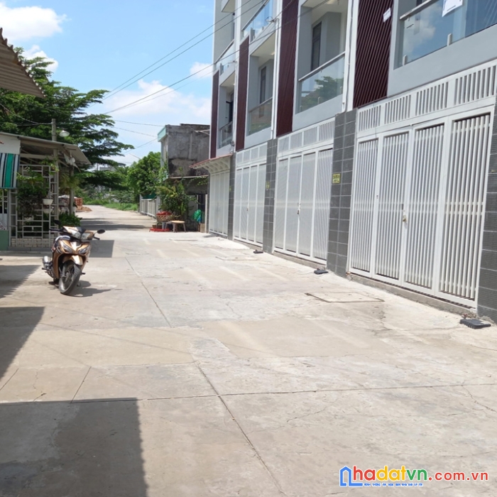 bán 2 căn nhà xây mới ngộp bank hẻm 6m vườn lài phường ap.đông quận 12 chỉ 4.99 tỷ