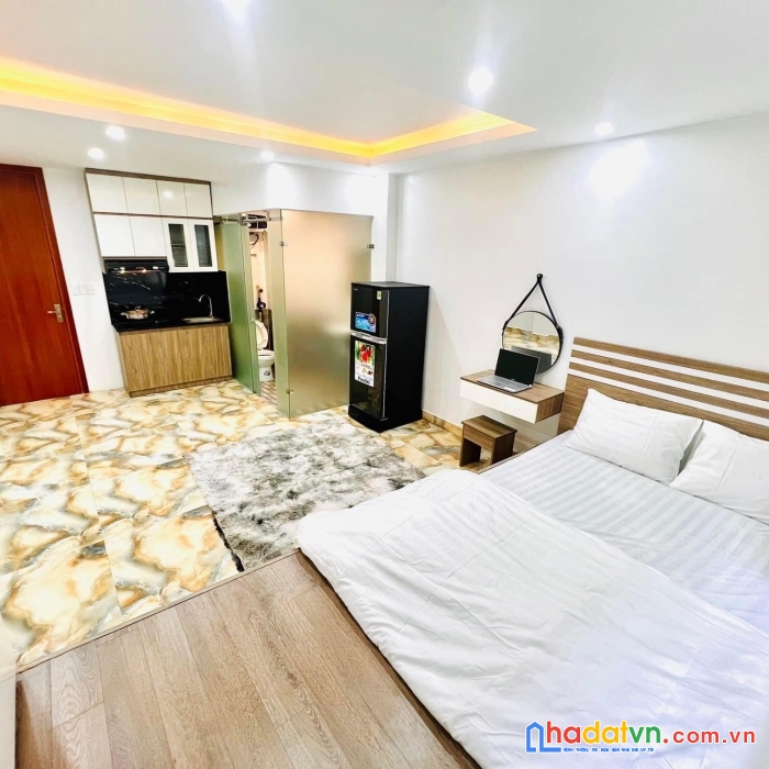 Bán nhà phố hoàng cầu, đống đa 110m, 10 tầng, mt 6m. giá: 31 tỷ