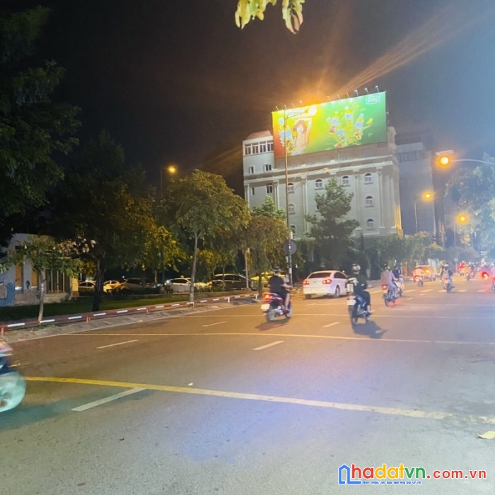 Bán nhà mặt tiền bạch đằng sân bay tân sơn nhất gò vấp