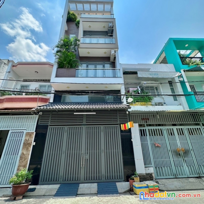 Biệt thự mini siêu đẹp tân phú , 5 lầu . thang 
máy, 6pn , giá chỉ 11.5 tỷ