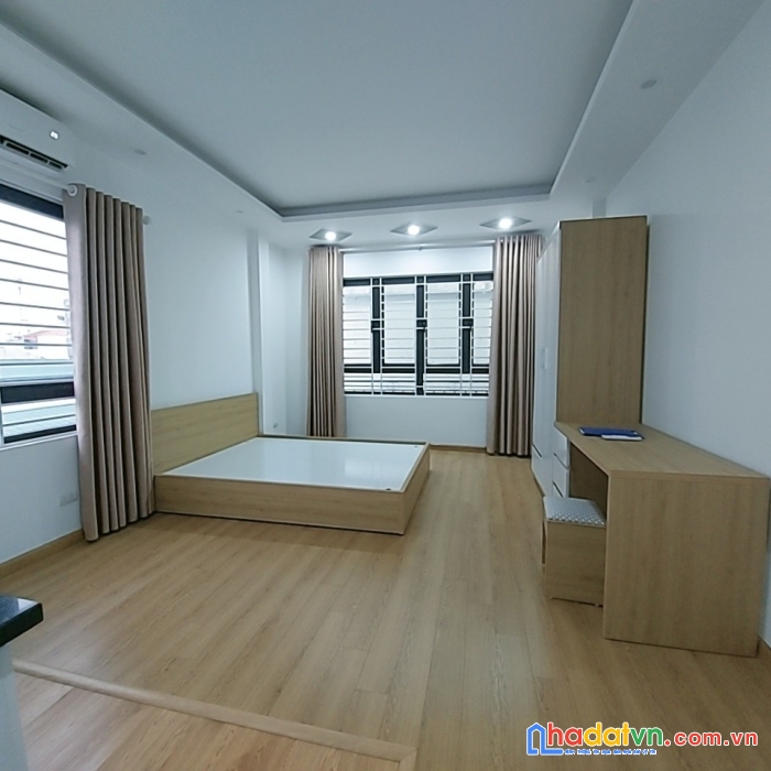 Bán ccmn 10 phòng 35tr/th  phố chính kinh 52m 6 tầng mt 4m chỉ 7,2 tỷ.