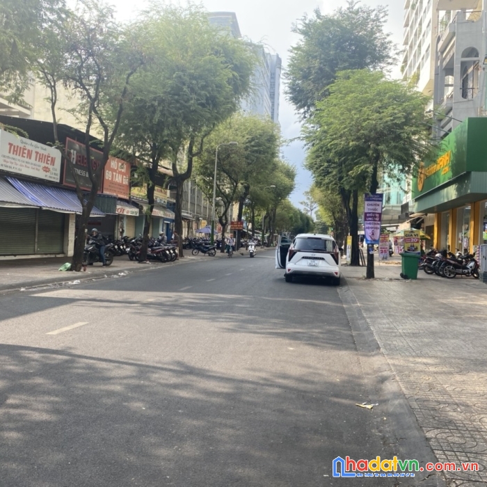 Bán nhà mặt tiền đường ngô quyền - thu nhập hơn 300tr/tháng , mỏ vàng trung tâm quận 5 .