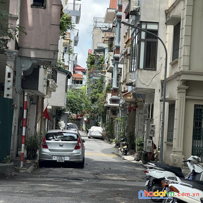 Chị gái nhờ bán nhà gia thụy, ô tô tránh, an sinh đỉnh, giá nhỉnh 6 tỷ